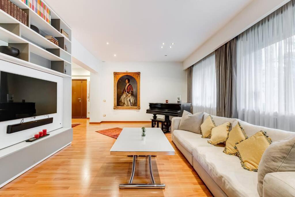 Exclusive Apartment In Eur Lake Rome Luaran gambar
